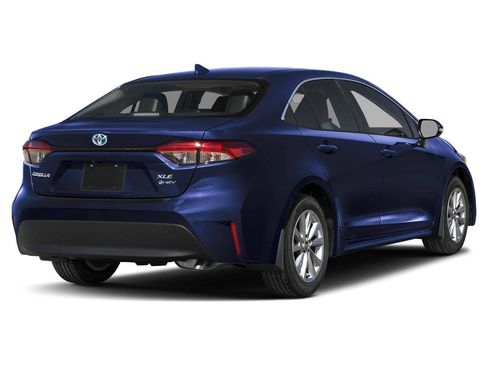 Used 2026 Toyota Corolla XLE FWD image 2