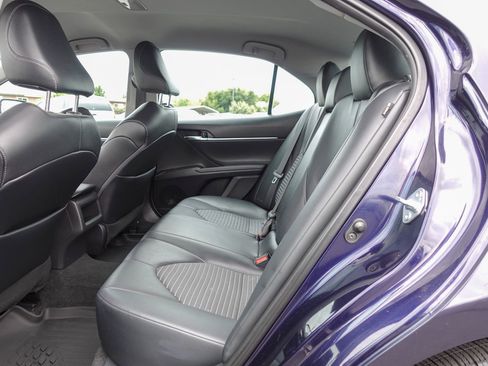 Used 2022 Toyota Camry SE FWD image 13