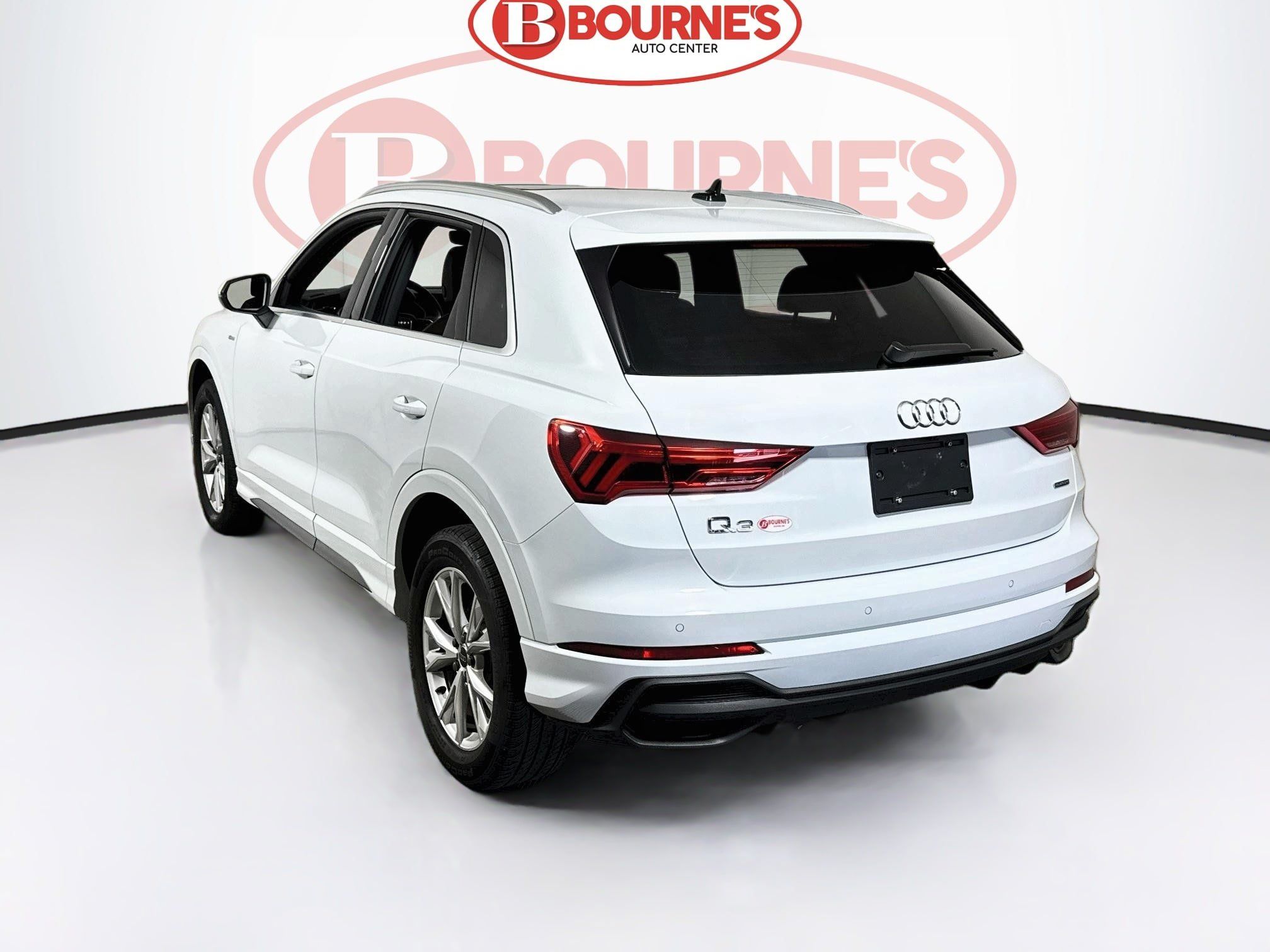 Used 2023 Audi Q3 2.0T Premium Plus w/ Premium Plus Package AWD/4WD image 8