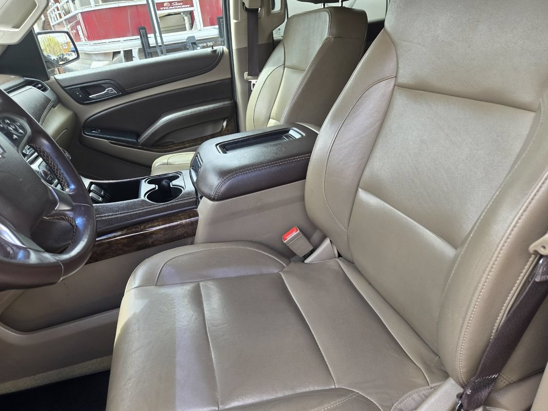 Used 2017 Chevrolet Suburban LT AWD/4WD image 16