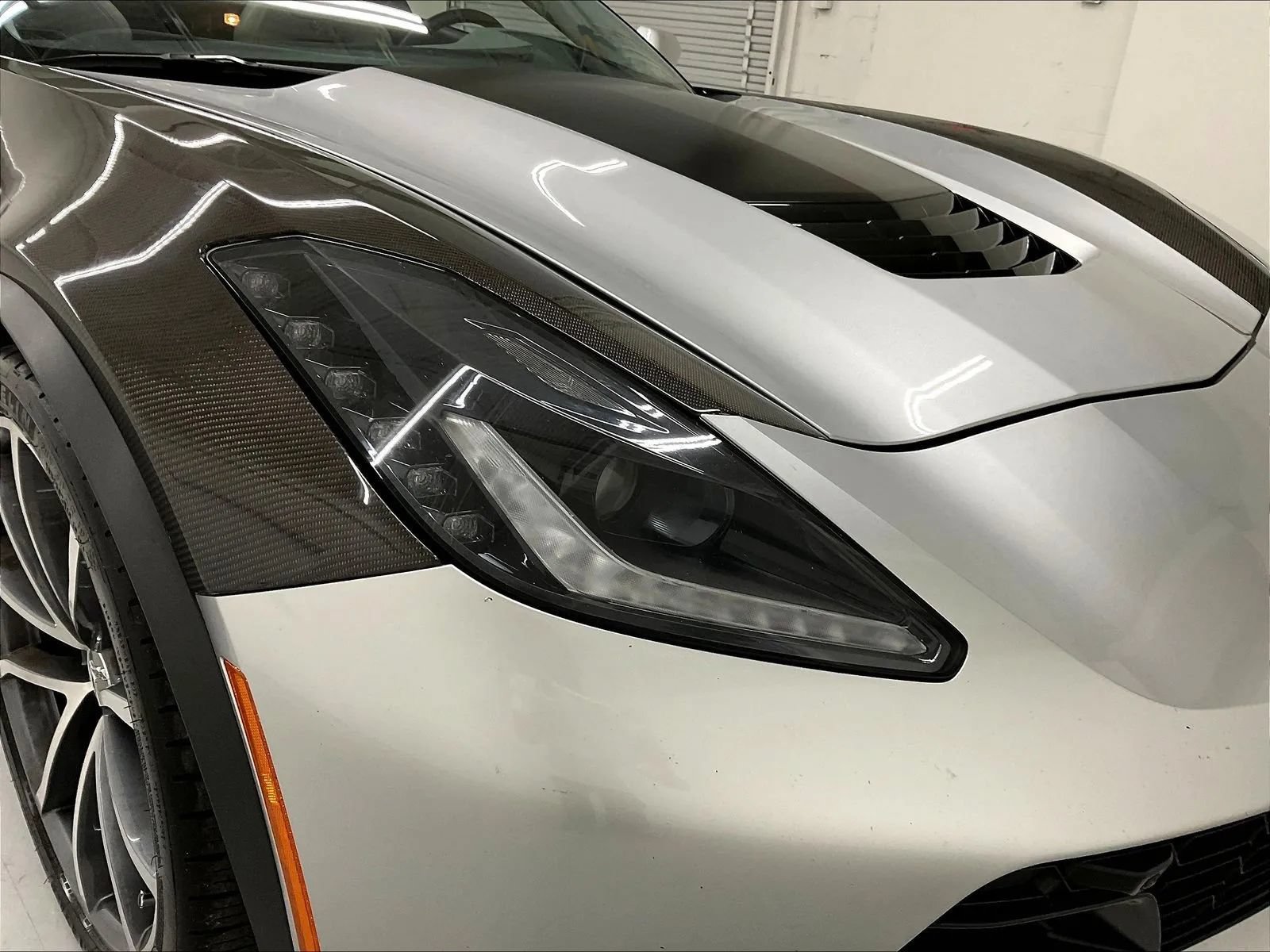 Used 2017 Chevrolet Corvette Grand Sport RWD image 31