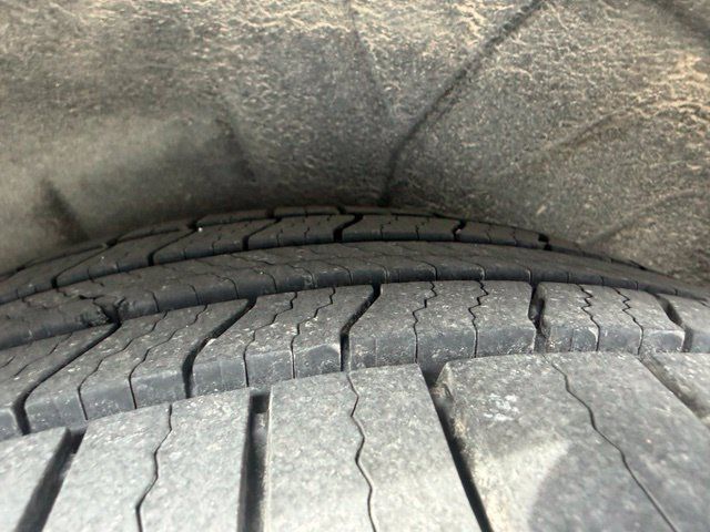 Used 2021 Buick Envision Essence FWD image 12
