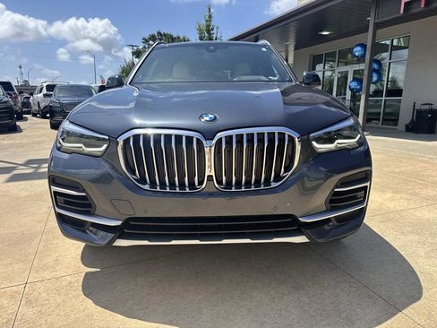 Used 2022 BMW X5 sDrive40i w/ Premium Package RWD image 3