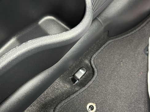 New 2025 Nissan Versa SV w/ Trunk Package image 17