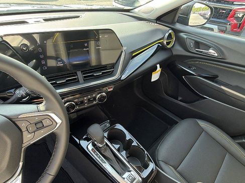 New 2026 Chevrolet Trax ACTIV w/ Driver Confidence Package FWD image 5