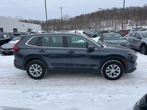 Used 2024 Honda CR-V LX image 6