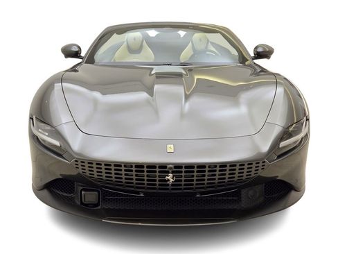 Used 2024 Ferrari Roma Spider RWD image 2