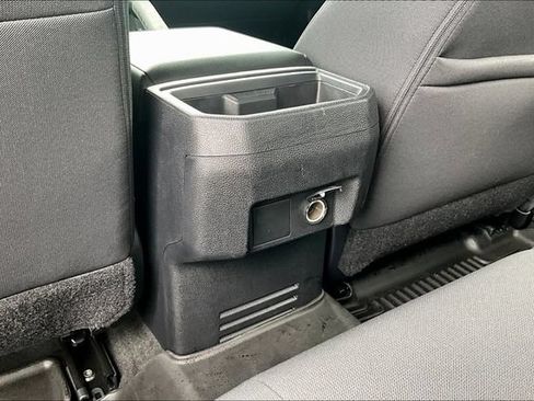 Used 2024 Toyota Tacoma SR5 AWD/4WD image 11