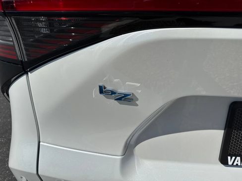 Used 2026 Toyota bZ AWD/4WD image 6