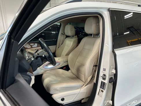Used 2021 Mercedes-Benz GLS 450 4MATIC image 13