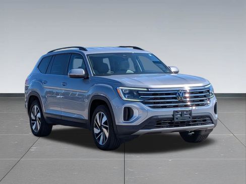 Used 2024 Volkswagen Atlas SE AWD/4WD image 7