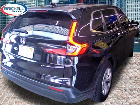Used 2023 Honda CR-V LX image 3