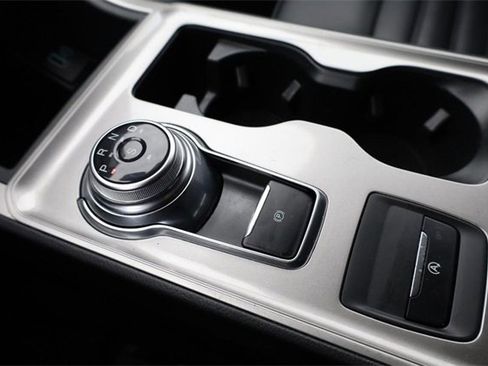 Certified 2024 Ford Edge SEL image 15