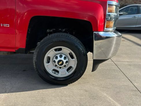 Used 2017 Chevrolet Silverado 2500 W/T AWD/4WD image 9