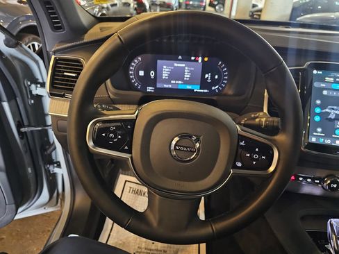 Certified 2025 Volvo XC90 B6 Ultra w/ Protection Package AWD/4WD image 18