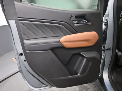 New 2026 GMC Canyon AT4 AWD/4WD image 14