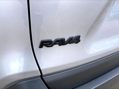 Certified 2025 Toyota RAV4 LE FWD image 29