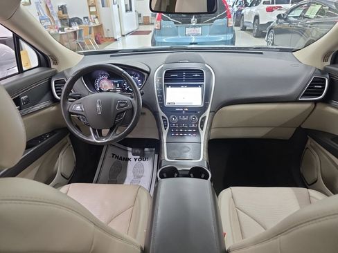 Used 2017 Lincoln MKX Reserve w/ Lincoln MKX Climate Package AWD/4WD image 12