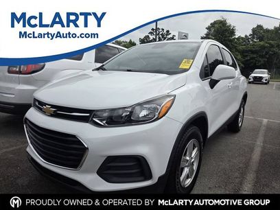 Used 2022 Chevrolet Trax LS w/ Tint and Cruise Package