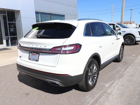 Used 2022 Lincoln Nautilus FWD w/ Premium Package image 15