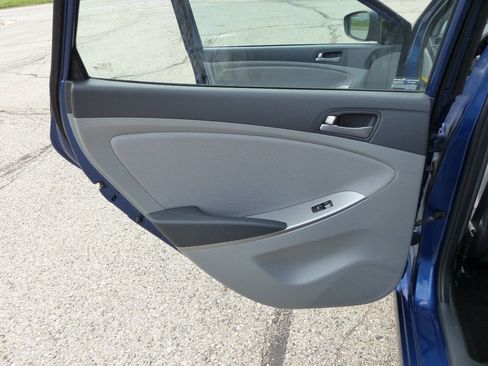 Used 2016 Hyundai Accent SE FWD image 26