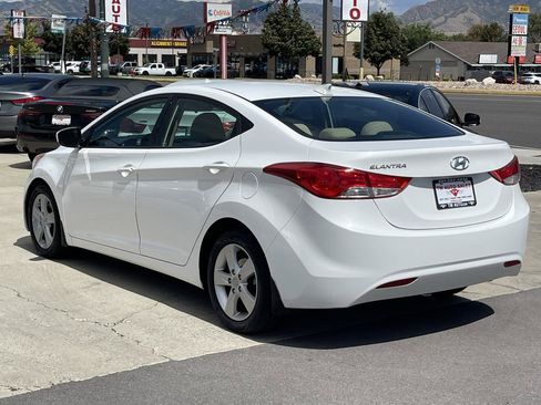 Used 2013 Hyundai Elantra GLS w/ Preferred Pkg FWD image 7