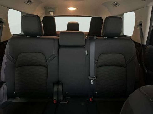 Used 2023 Nissan Pathfinder S AWD/4WD image 76