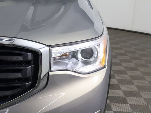 Used 2019 GMC Acadia SLE AWD/4WD image 11