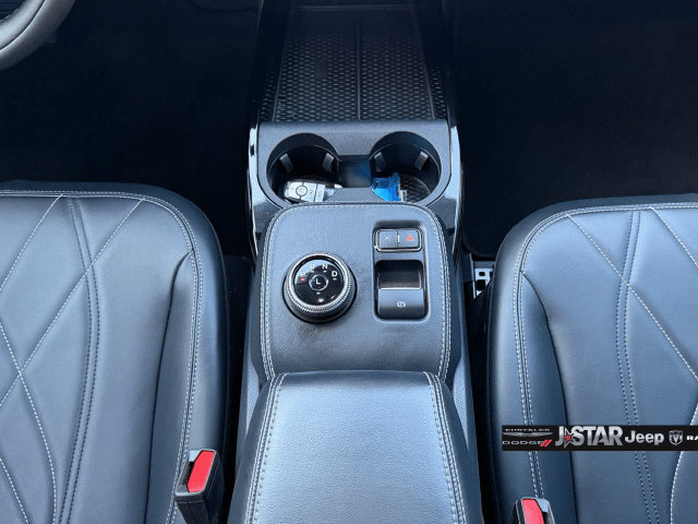 Used 2022 Ford Mustang Mach-E Select RWD image 16