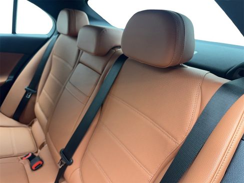 Used 2025 Mercedes-Benz C 300 Sedan image 32