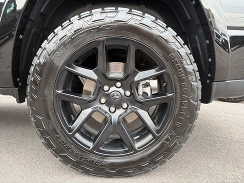 Used 2025 RAM 1500 Laramie w/ Night Edition image 13