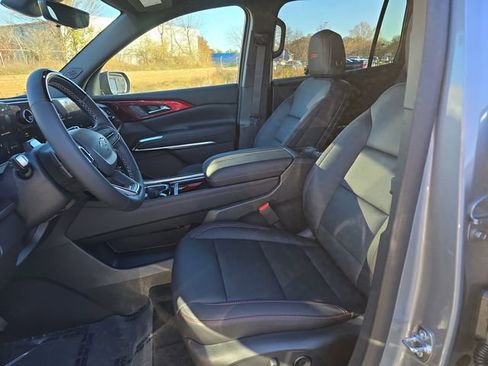 New 2026 Chevrolet Traverse Z71 w/ Enhanced Driving Package image 19