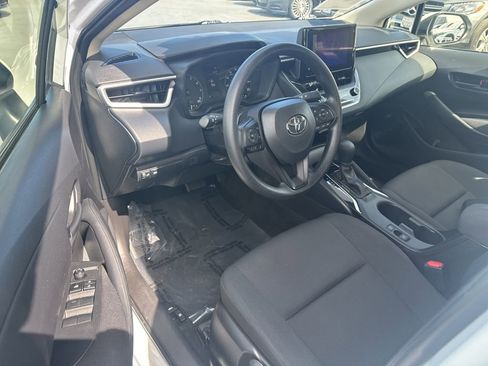 Used 2023 Toyota Corolla LE image 8