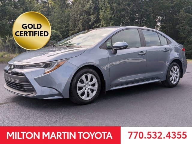 Used 2025 Toyota Corolla LE FWD image 5