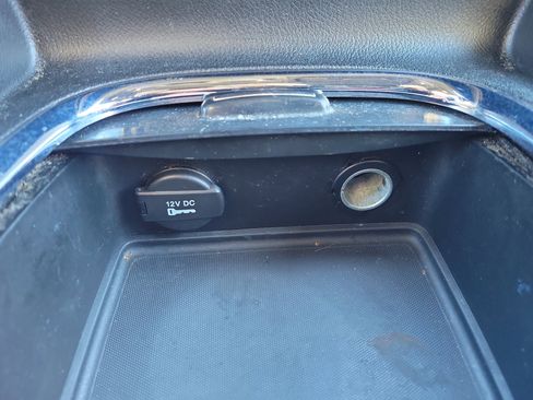 Used 2017 Dodge Grand Caravan GT image 31