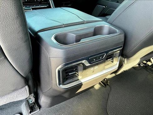 Used 2025 GMC Sierra 1500 Denali AWD/4WD image 20