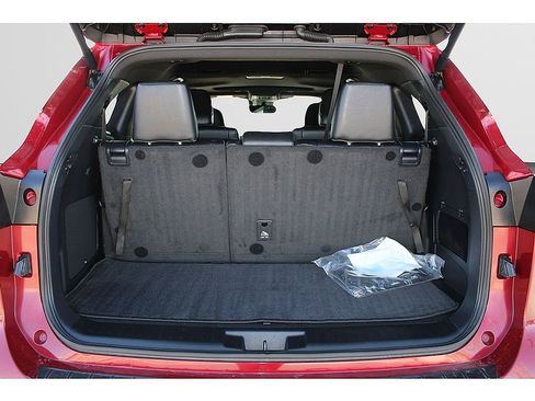 Used 2025 Toyota Highlander XSE image 25