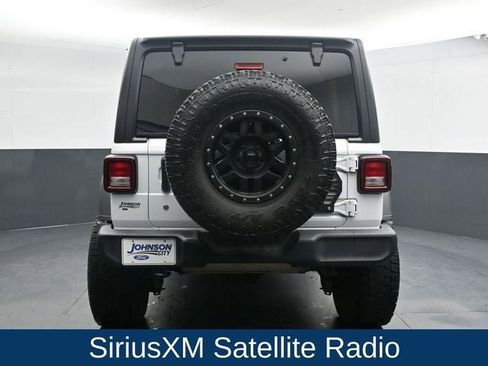 Used 2019 Jeep Wrangler Unlimited Sport S image 10