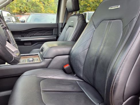 Used 2020 Ford Expedition Platinum image 3