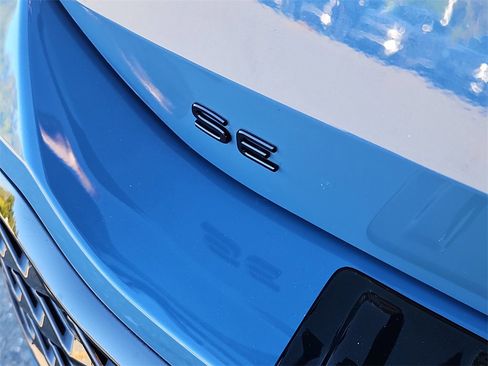 New 2025 Volkswagen Tiguan SE R-Line image 5