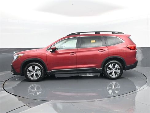 Used 2024 Subaru Ascent Premium w/ Convenience Package image 5
