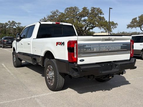 Used 2025 Ford F350 King Ranch w/ FX4 Off-Road Package image 10