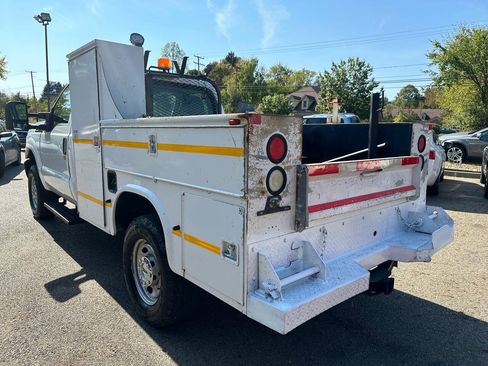 Used 2014 Ford F250 XL AWD/4WD image 4