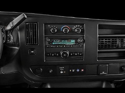 Used 2020 GMC Savana 2500 w/ Driver Convenience Package RWD image 21