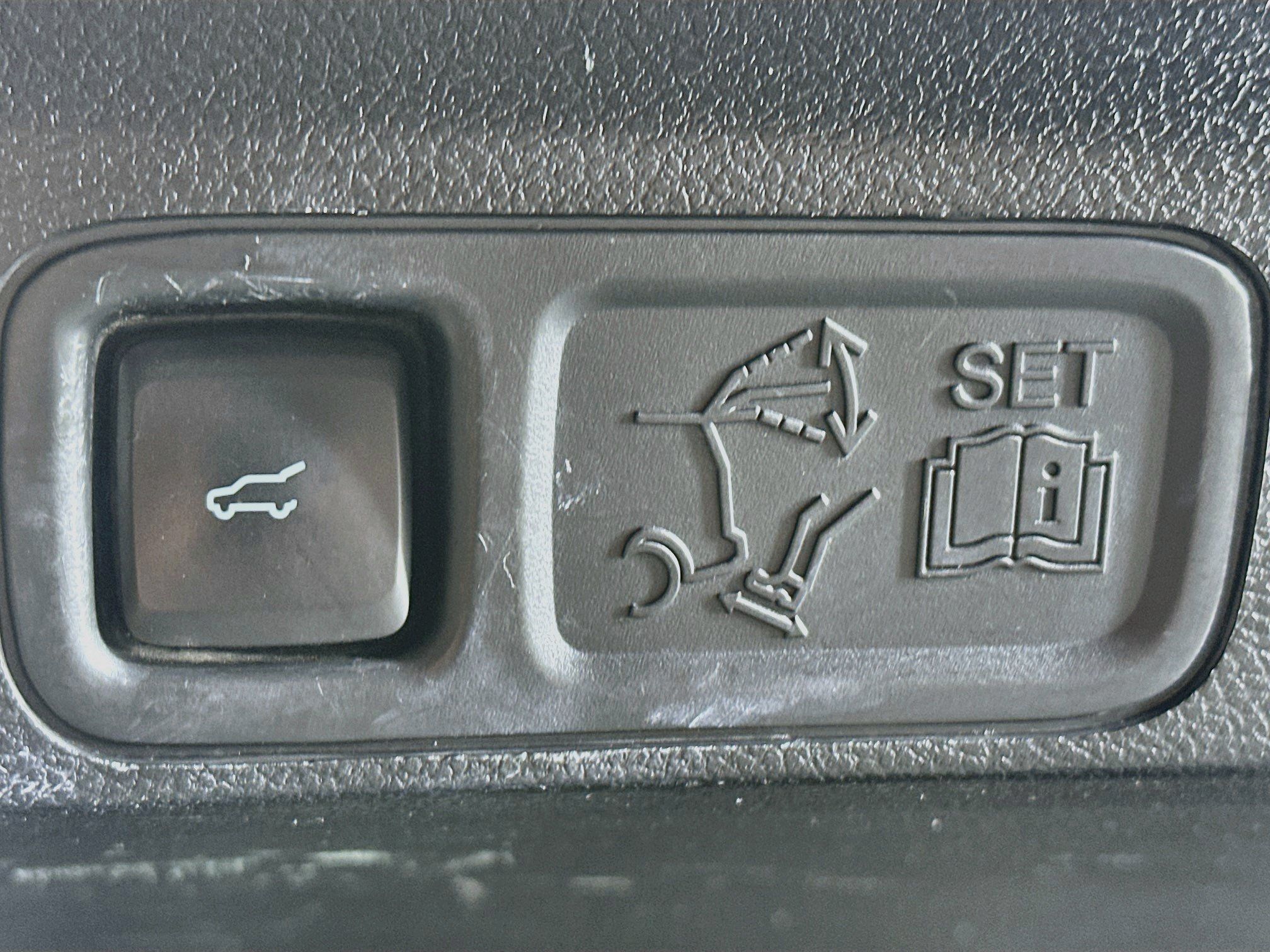 Used 2021 Ford Expedition Limited AWD/4WD image 32