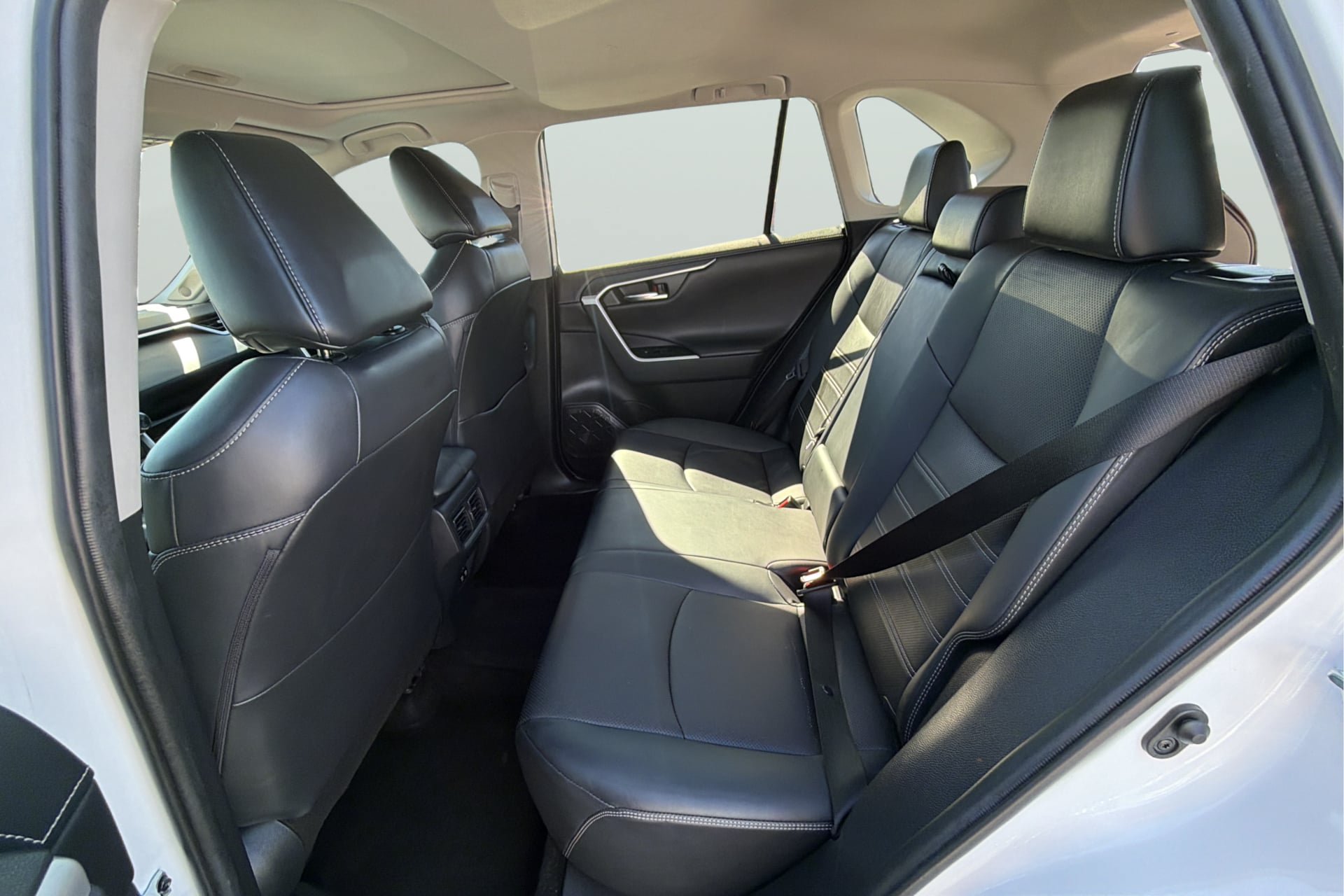 Used 2020 Toyota RAV4 Limited AWD/4WD image 33