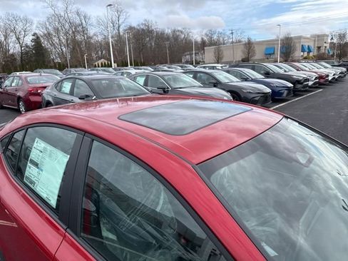 New 2026 Toyota Camry Hybrid image 3