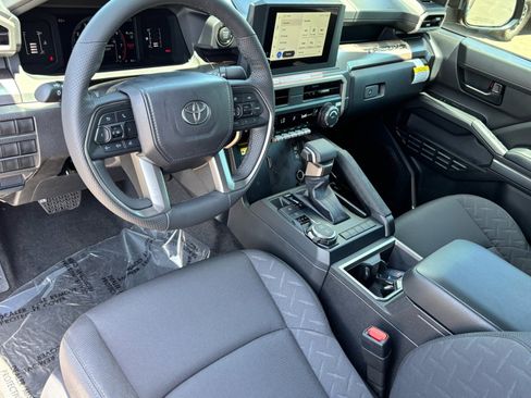 New 2025 Toyota Tacoma SR5 image 18