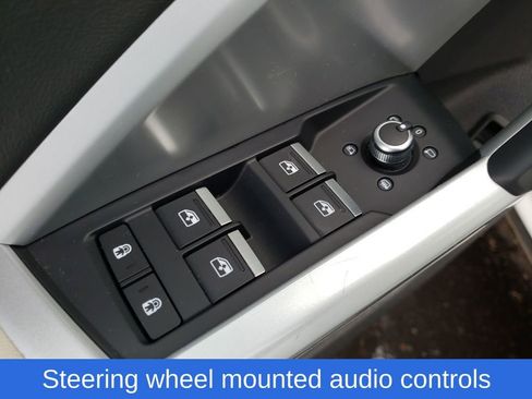 Used 2021 Audi Q3 2.0T Premium w/ Convenience Package image 19