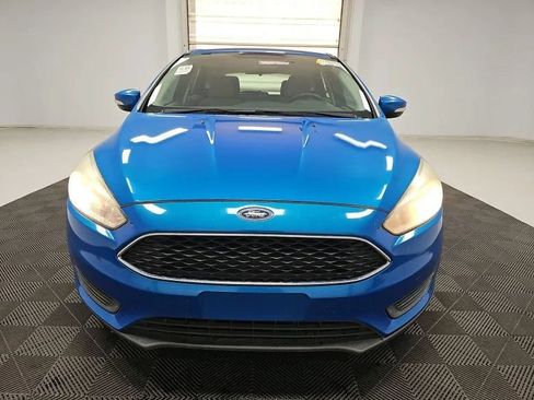 Used 2016 Ford Focus SE FWD image 3